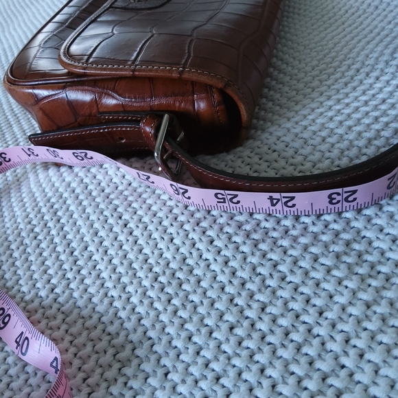 Vintage Dooney & Bourke Croc Embossed  saddle shoulder bags - Picture 13 of 14